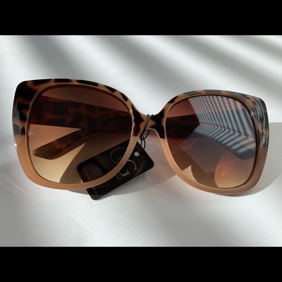 Private Label Accessories - Taupe Cat Eye Sunglasses